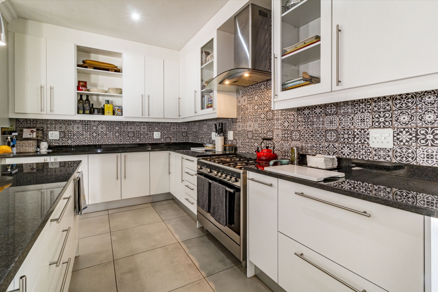 To Let 4 Bedroom Property for Rent in Croydon Olive Estate Western Cape